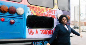 Read more about the article Nashville Bus Tour & Step-on Guides