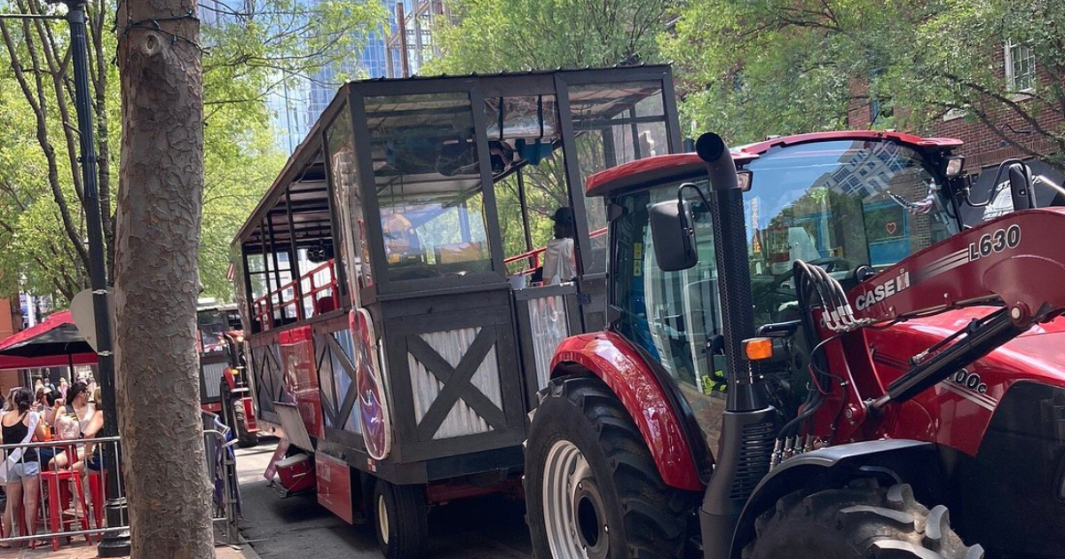 Read more about the article The Nashville Tractor Experience: An Honest Review